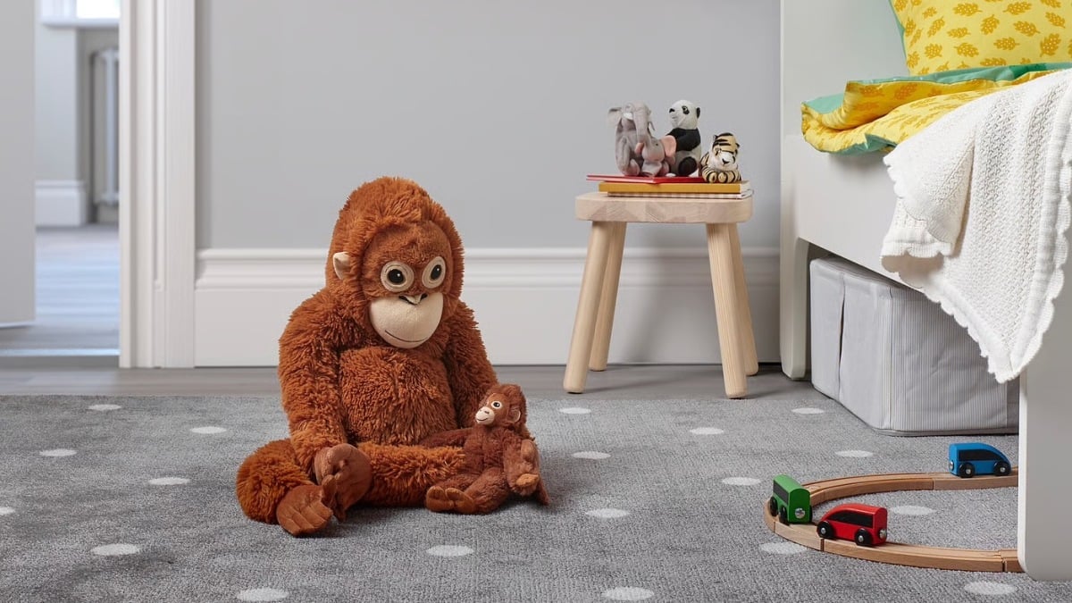 boneka-dukungan-emosional-punch-the-monkey-berasal-dari-ikea-belilah-sebelum-terjual-habis.