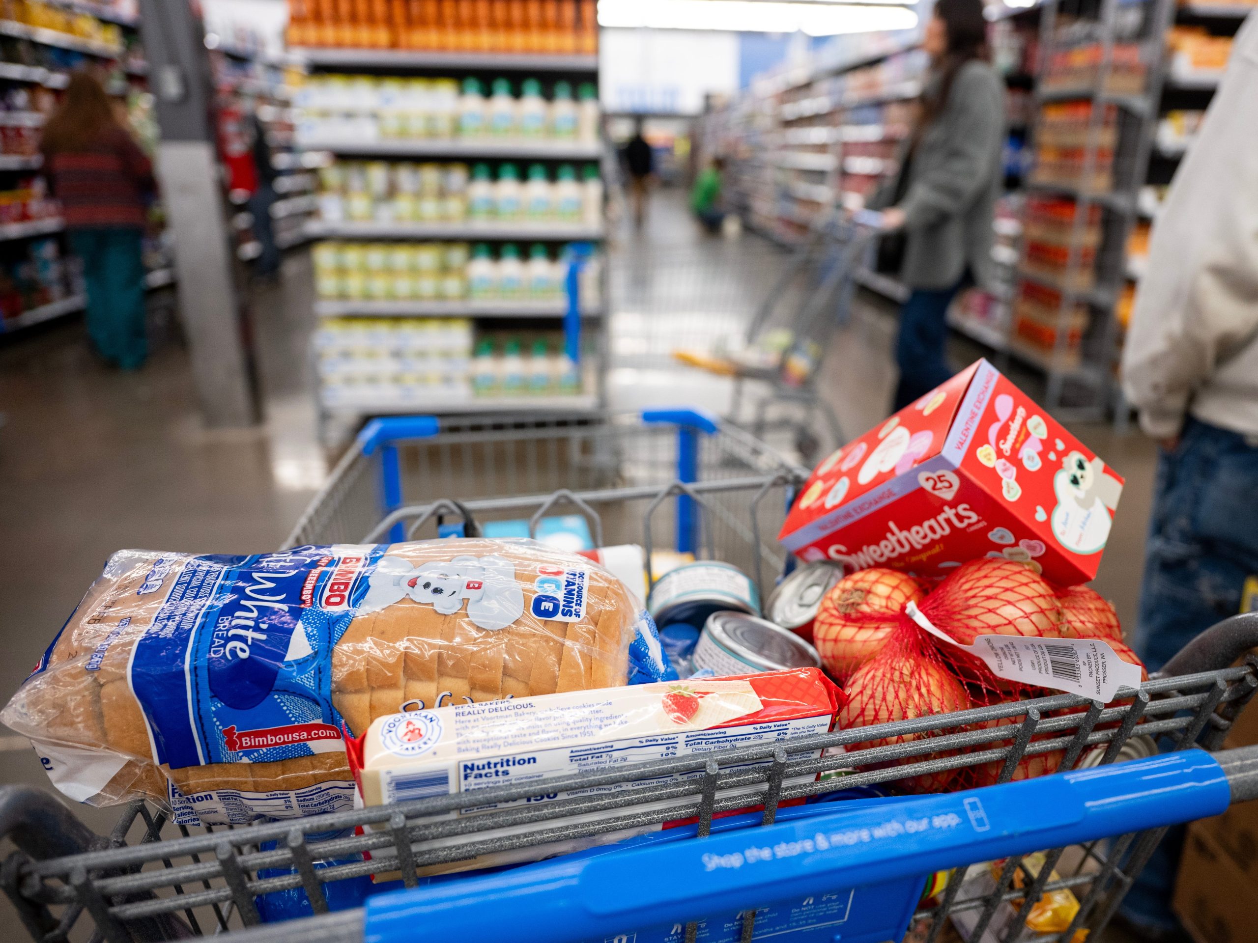 meningkatnya-jumlah-pembeli-berpendapatan-tinggi-di-walmart-membantu-bisnis-e-commerce-mereka-berubah-menjadi-pembangkit-tenaga-listrik