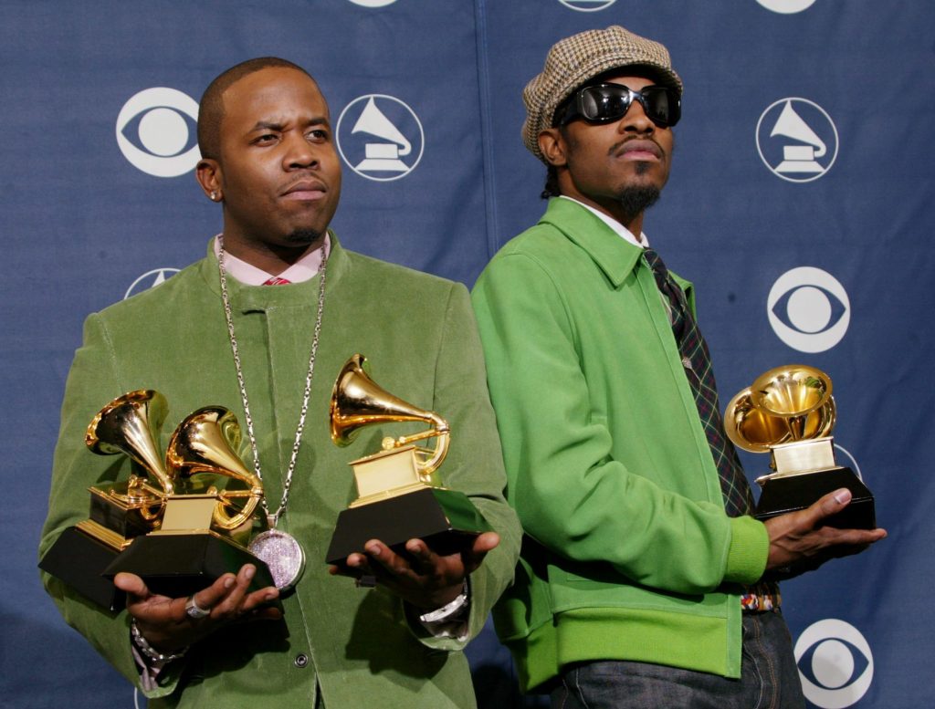 “outkast-menyelesaikan-gugatan-merek-dagang-terhadap-duo-edm-‘atliens’-atas-nama-lagu-terkenal”.