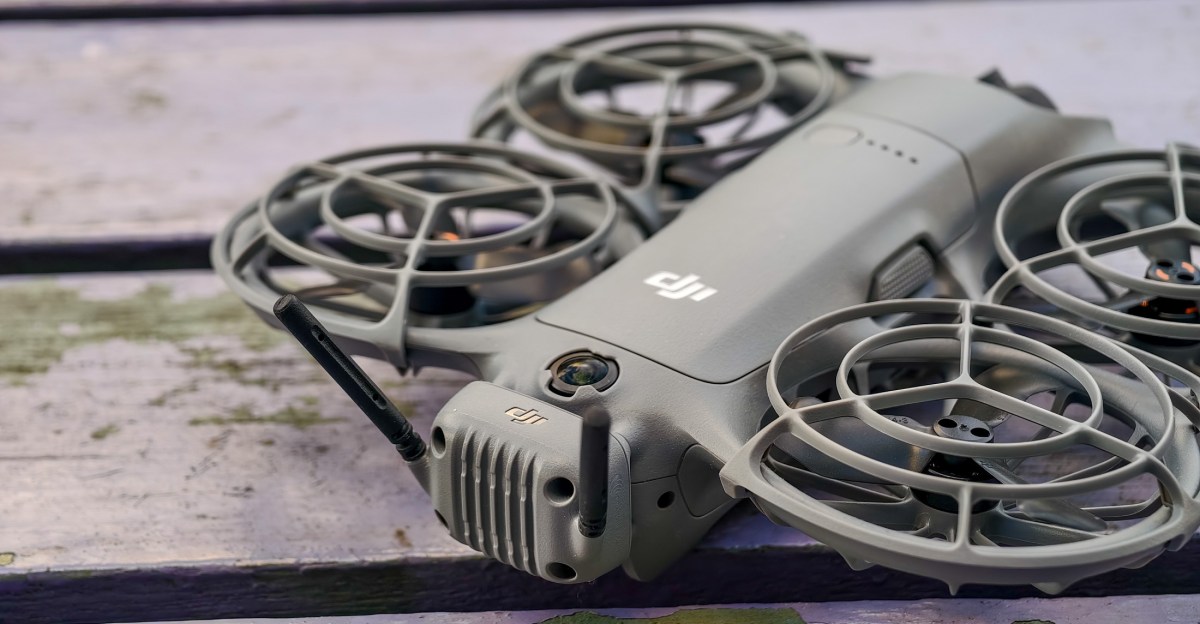 dji-menggugat-keputusan-fcc-untuk-memblokir-impor-drone-baru