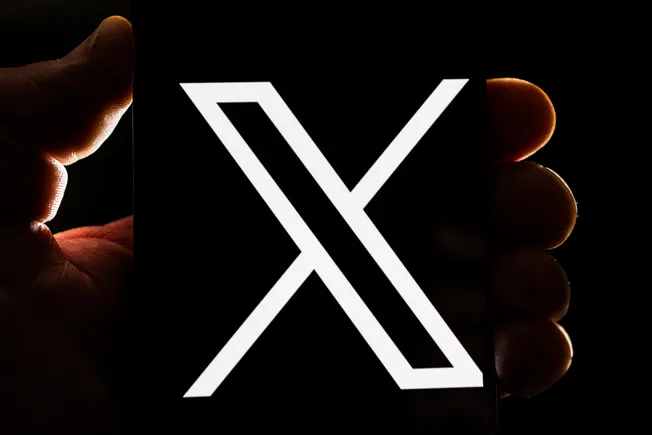 x-berencana-untuk-memerangi-konten-yang-dihasilkan-ai-sambil-mempromosikan-grok