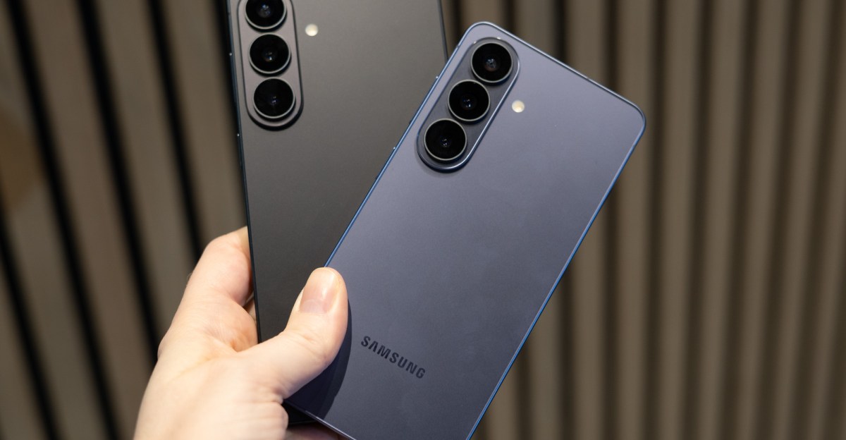 berikut-perbandingan-samsung-galaxy-s26-baru-dengan-s25-tahun-lalu