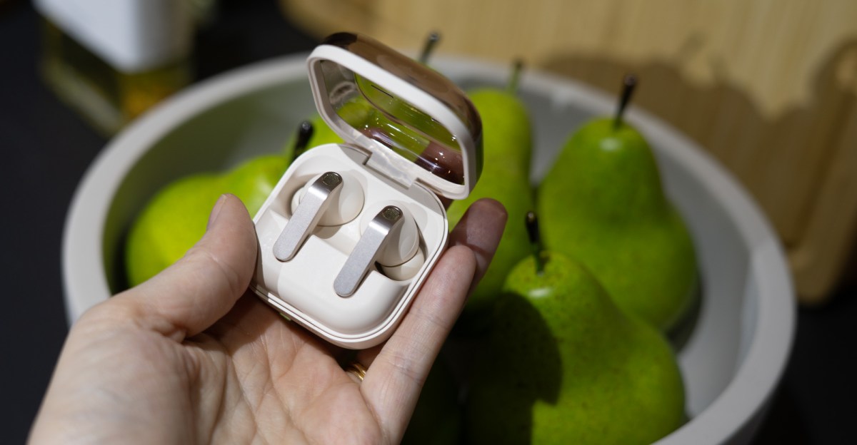 samsung-masih-mengejar-airpods-dengan-galaxy-buds-4-dan-buds-4-pro-barunya