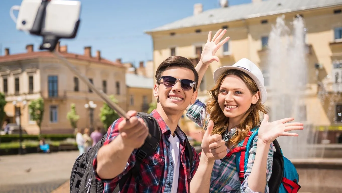 dari-foto-ponsel-ke-video-sinematik:-cara-travel-creator-bikin-orang-auto-pengen-liburan