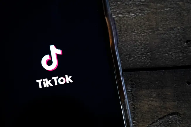 tiktok-mengesampingkan-penggunaan-enkripsi-pesan-ujung-ke-ujung