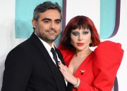 lady-gaga-mengisyaratkan-dia-akan-menikah-‘segera’-di-acara-‘romantic-radio’-bruno-mars