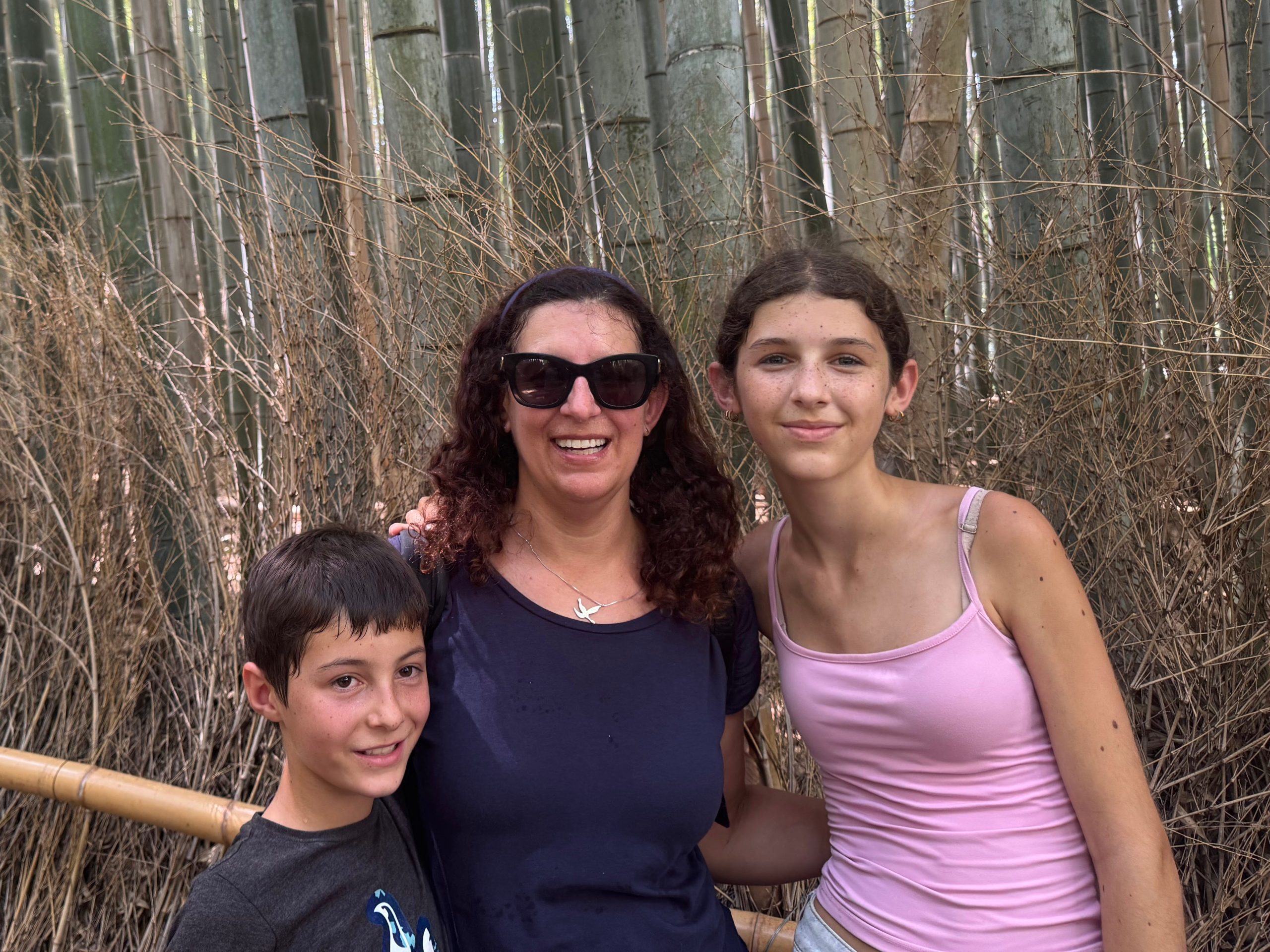 bepergian-mengajari-saya-untuk-mengabaikan-beberapa-aturan-mengasuh-anak,-bahkan-saat-kita-berada-di-rumah