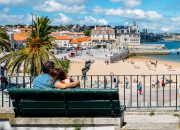 Suami saya meminta cerai. Beberapa hari kemudian, kami pergi berlibur bersama.