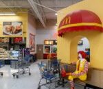 Ingat Saat McDonald’s Ada di Walmart? Inilah Mengapa Itu Hilang