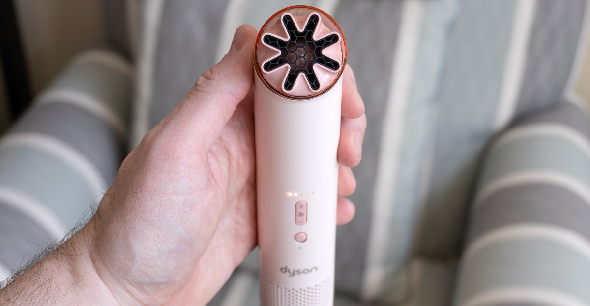 kipas-genggam-dyson-lebih-bertenaga-dan-lebih-keras-dari-yang-saya-perkirakan