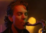 jimmy-barnes,-inxs-memimpin-penghormatan-kepada-james-valentine-setelah-kematian-pada-usia-64