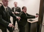 foto:-aksi-heroik-secret-service-tangkap-pelaku-penembakan-acara-trump