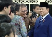 rocky-gerung-ungkap-obrolan-dengan-prabowo-hingga-teddy-di-istana