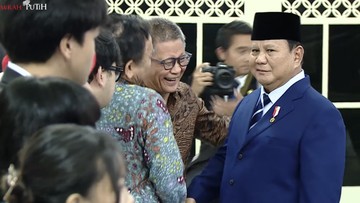rocky-gerung-ungkap-obrolan-dengan-prabowo-hingga-teddy-di-istana