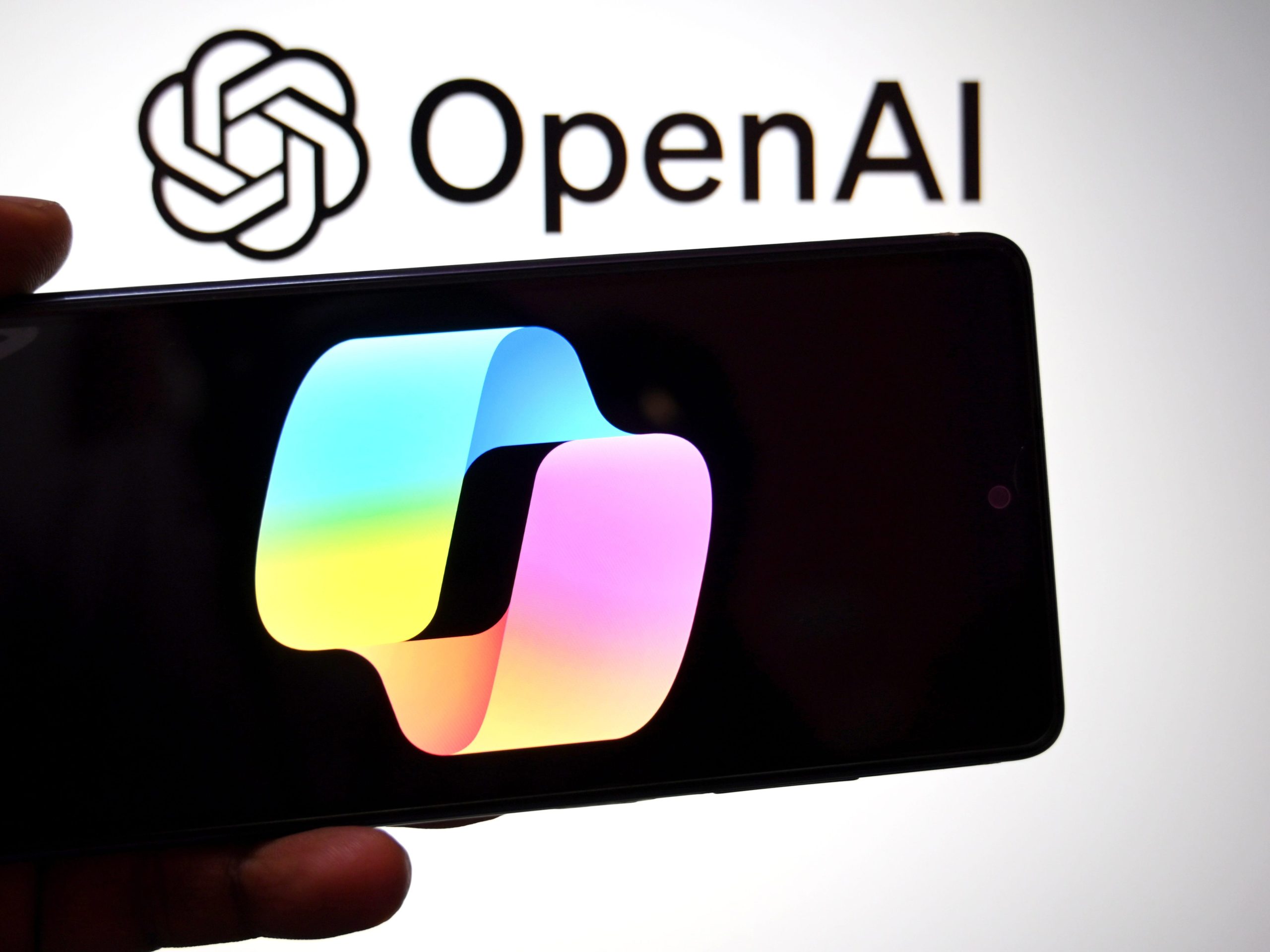 openai-dan-microsoft-menegosiasikan-ulang-kesepakatan-mereka-untuk-kedua-kalinya-dalam-6-bulan-lihat-apa-yang-baru.