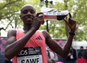 ‘sepatu-super’-adidas-seharga-$500-ini-akan-mengambil-alih-konvoi-klub-lari-anda