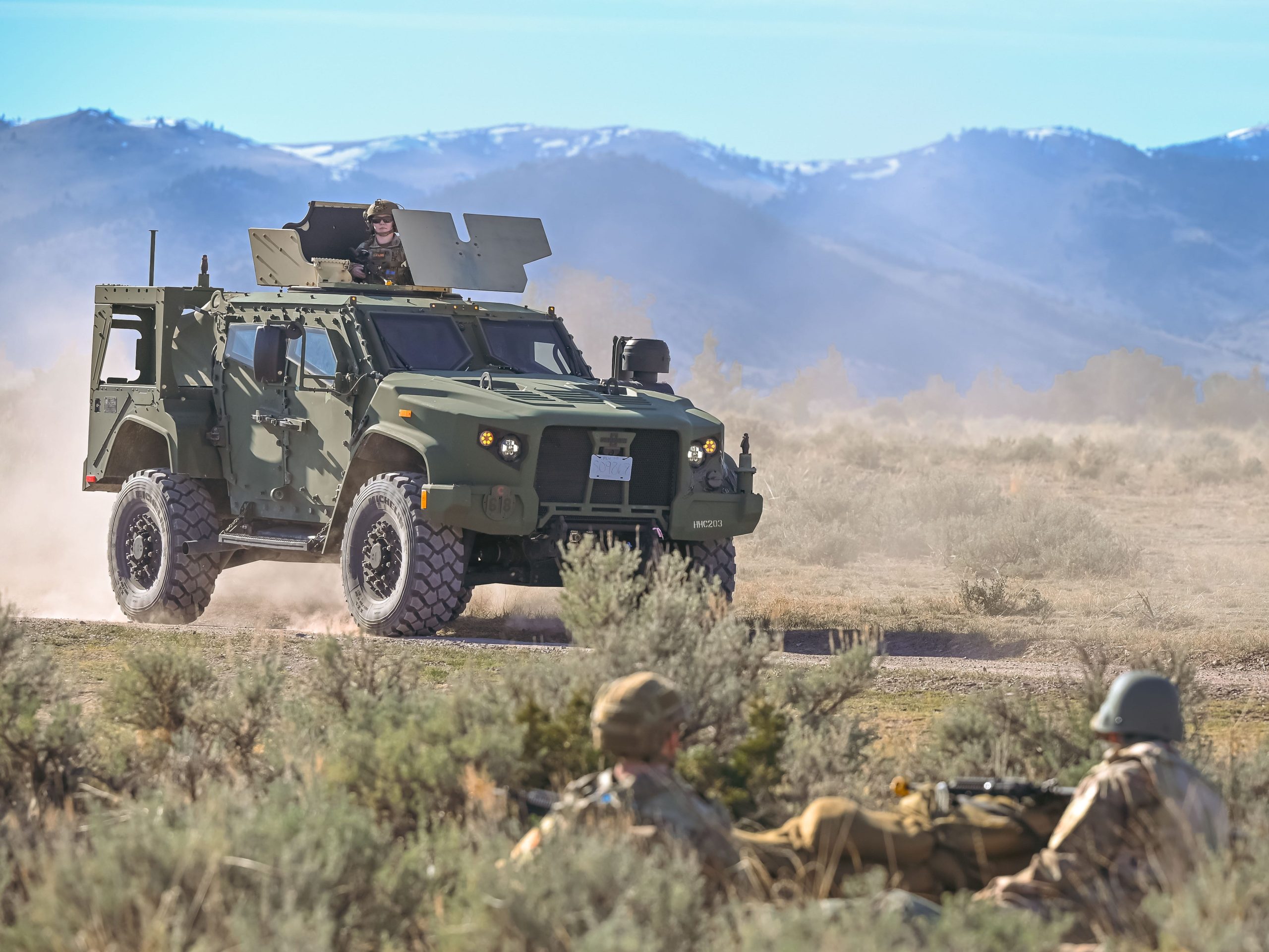 angkatan-udara-menunjukkan-minat-terhadap-jaring-kamuflase-yang-dapat-menyembunyikan-pasukan-dan-kendaraan-dari-sensor-termal