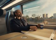 Amtrak meniru iklan mobil mewah untuk meyakinkan Anda agar naik kereta