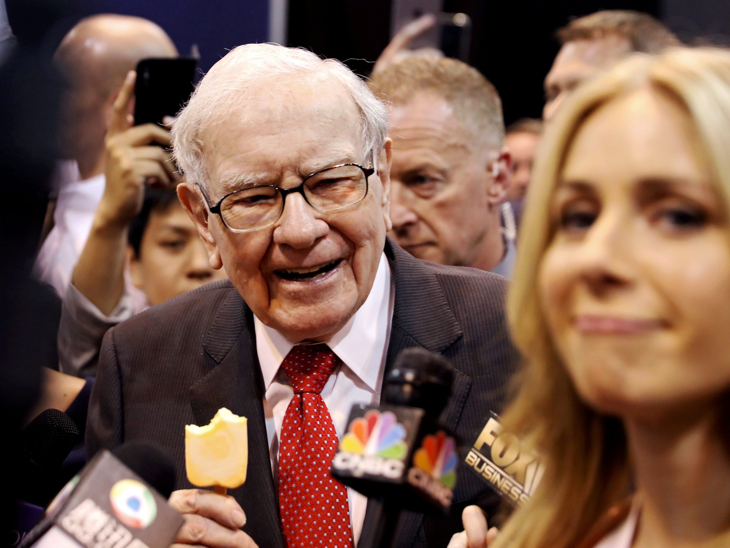 apa-yang-diharapkan-oleh-para-peserta-lama-dari-pesta-besar-pertama-berkshire-tanpa-warren-buffett-sebagai-tuan-rumah