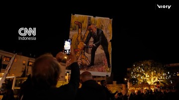 aksi-ratusan-orang-di-lapangan-tel-aviv-kecam-pemerintahan-netanyahu