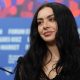 charli-xcx-bagikan-teaser-lagu-‘musik-rock’,-bilang-dia-tak-bikin-album-rock