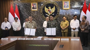 mendagri-tito-saksikan-kerja-sama-psel-danantara-dan-dki-jakarta
