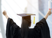 Bukan Cuma Gelar, Ini Alasan Fresh Graduate Kalah Saing di Era AI