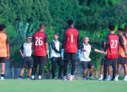 tak-bisa-menjamu-persib-di-sugbk,-pelatih-persija:-kami-siap-tampilkan-yang-terbaik-di-segiri!