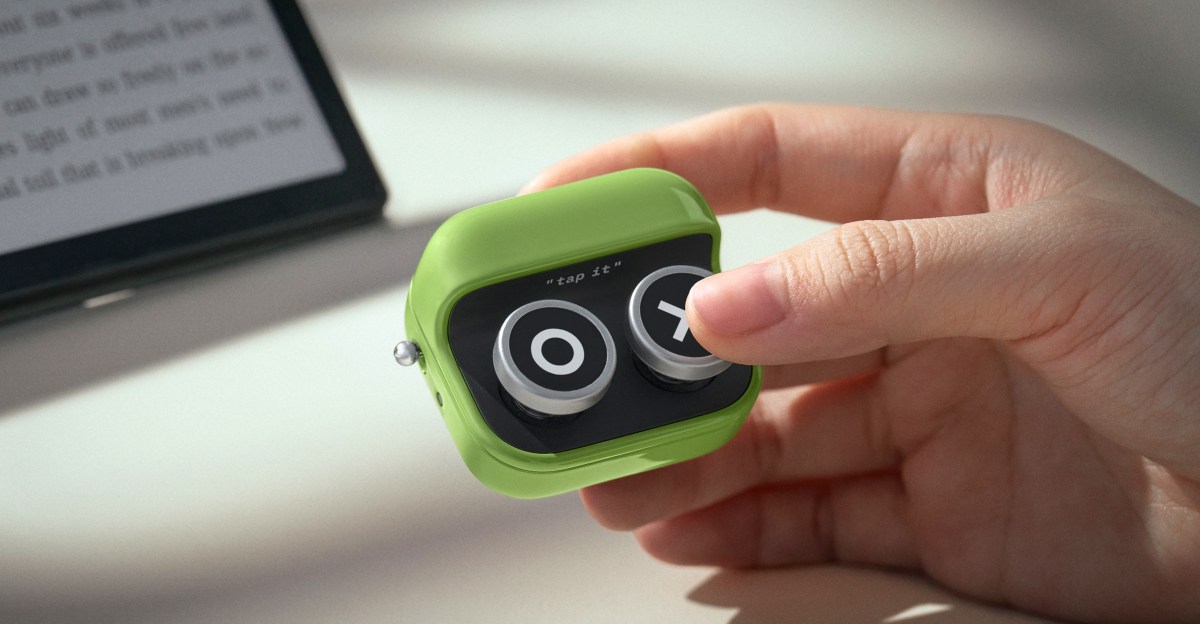 remote-e-reader-pembalik-halaman-baru-boox-adalah-keyboard-kecil-dengan-dua-tombol