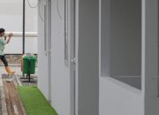 ada-semangat-dan-kehidupan-baru-dari-balik-pintu-huntara