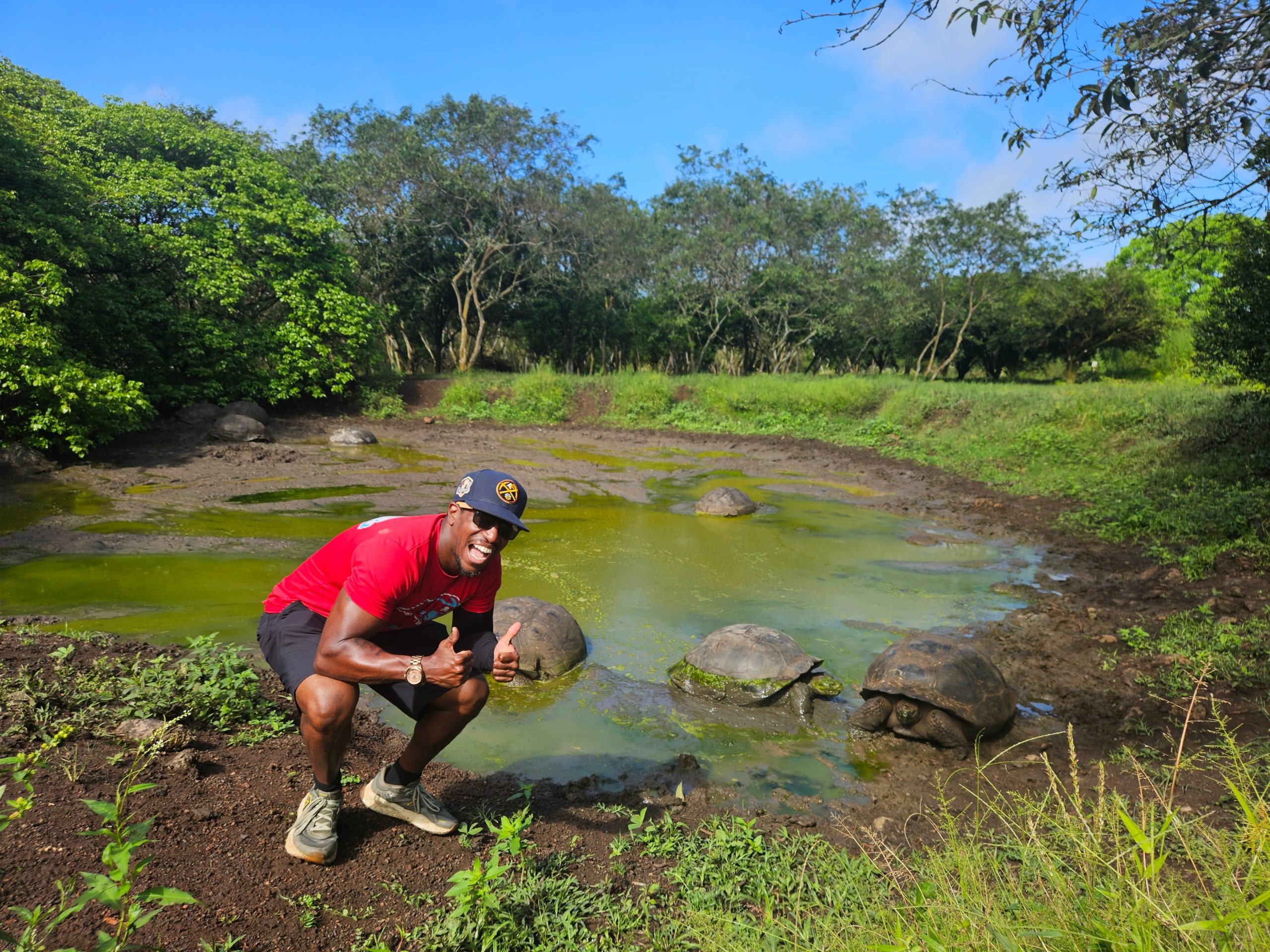 saya-hampir-menghancurkan-perjalanan-impian-saya-ke-kepulauan-galapagos-hanya-dengan-melakukan-satu-kesalahan-sederhana-dalam-hal-uang