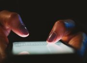 adultfriendfinder-vs.-snapchat:-mana-yang-lebih-baik-untuk-sexting?