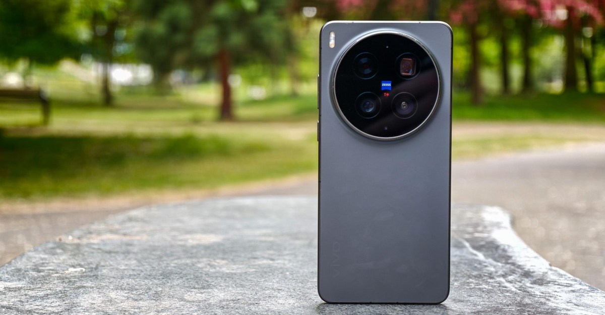 vivo-x300-ultra-memiliki-kamera-terbaik-di-ponsel-mana-pun