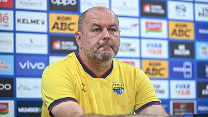 negosiasi-kontrak-antara-persib-dengan-bojan-hodak-masuki-tahap-akhir,-minggu-depan-here-we-go?