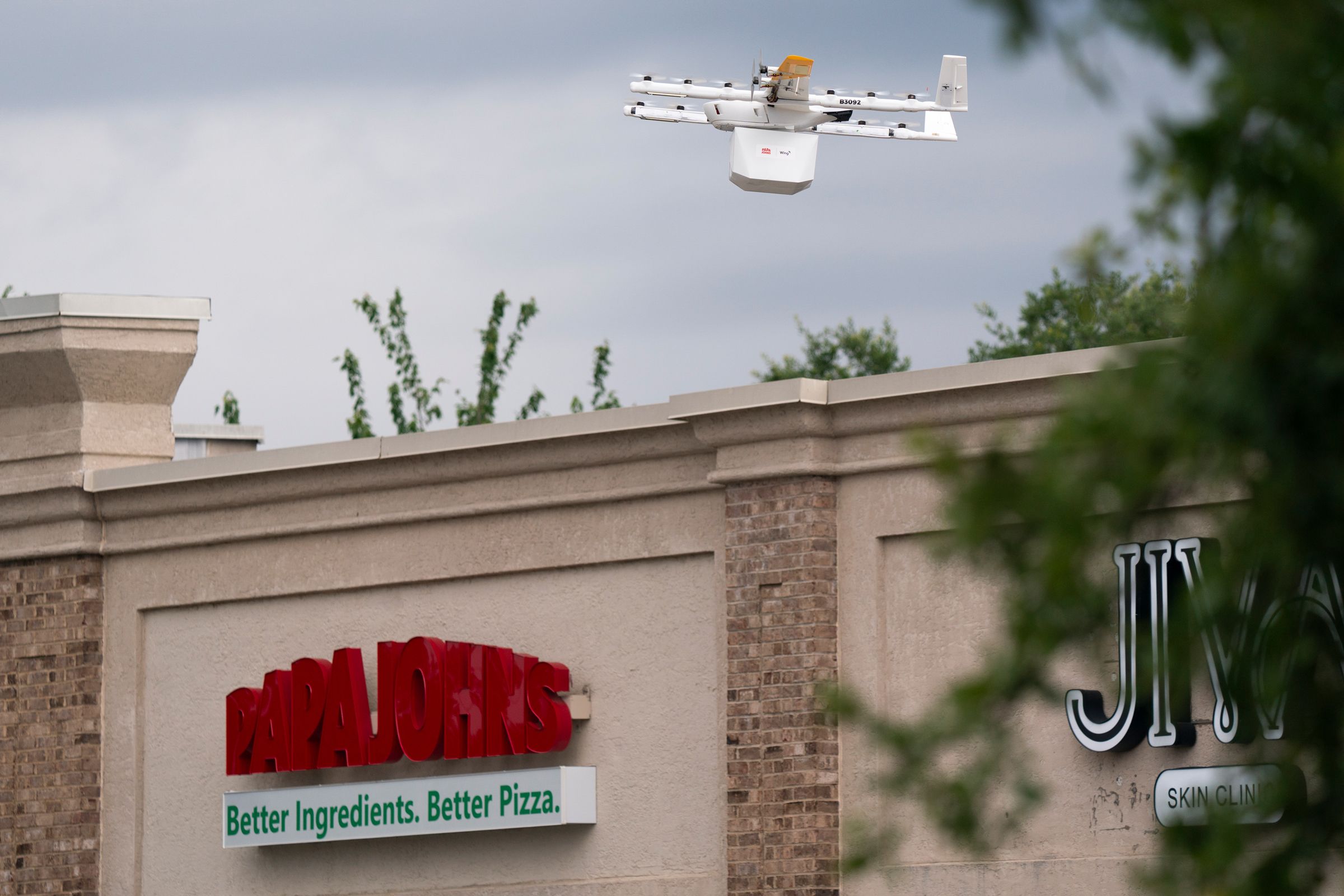 papa-johns-melakukan-pengiriman-drone—tetapi-tidak-untuk-pizza