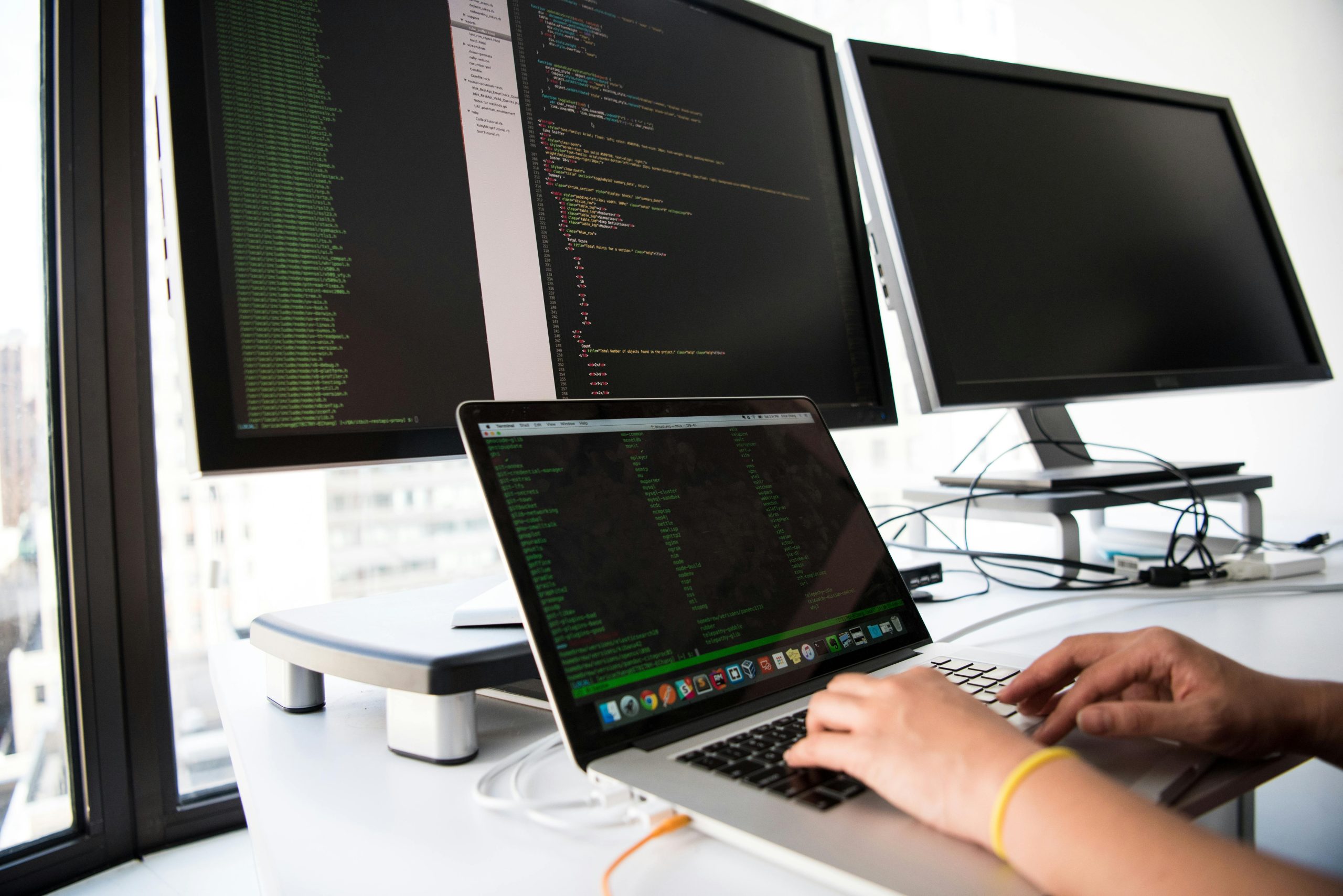 sagara,-software-house-kepercayaan-bumn-untuk-ai-kedaulatan-nasional
