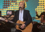 Paul McCartney Menampilkan ‘Band on the Run,’ ‘Coming Up’ & ‘Days We Left Behind’ di Final Musim ‘SNL’