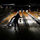 jika-anda-seorang-pemain-bowling-serius,-anda-perlu-tahu-tentang-minyak-jalur-bowling
