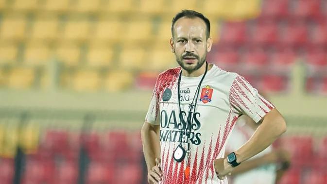 pelatih-persijap-bangga-bisa-jegal-borneo-fc-dalam-perebutan-trofi:-beri-pesut-etam-tekanan