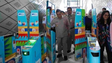 pramono-minta-penjual-jakcard-layanan-transportasi-gratis-ditindak