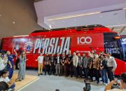 bri-super-league:-persija-jakarta-jadi-klub-pertama-di-indonesia-yang-punya-bus-listrik