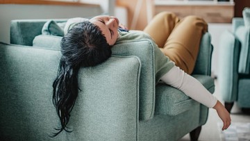 tidur-dengan-rambut-diikat,-boleh-enggak-sih?