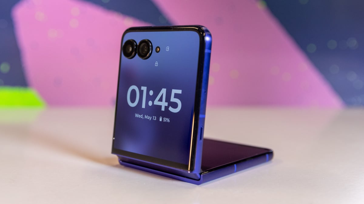 jika-anda-menginginkan-motorola-yang-dapat-dilipat,-itu-adalah-razr-ultra-atau-gagal