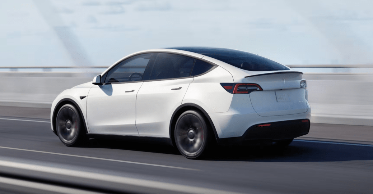 tesla-menarik-kembali-ribuan-model-y-yang-berisiko…-kehilangan-stikernya