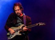 mantan-gitaris-caifanes-alejandro-marcovich-dalam-koma-setelah-stroke,-laporan-keluarganya