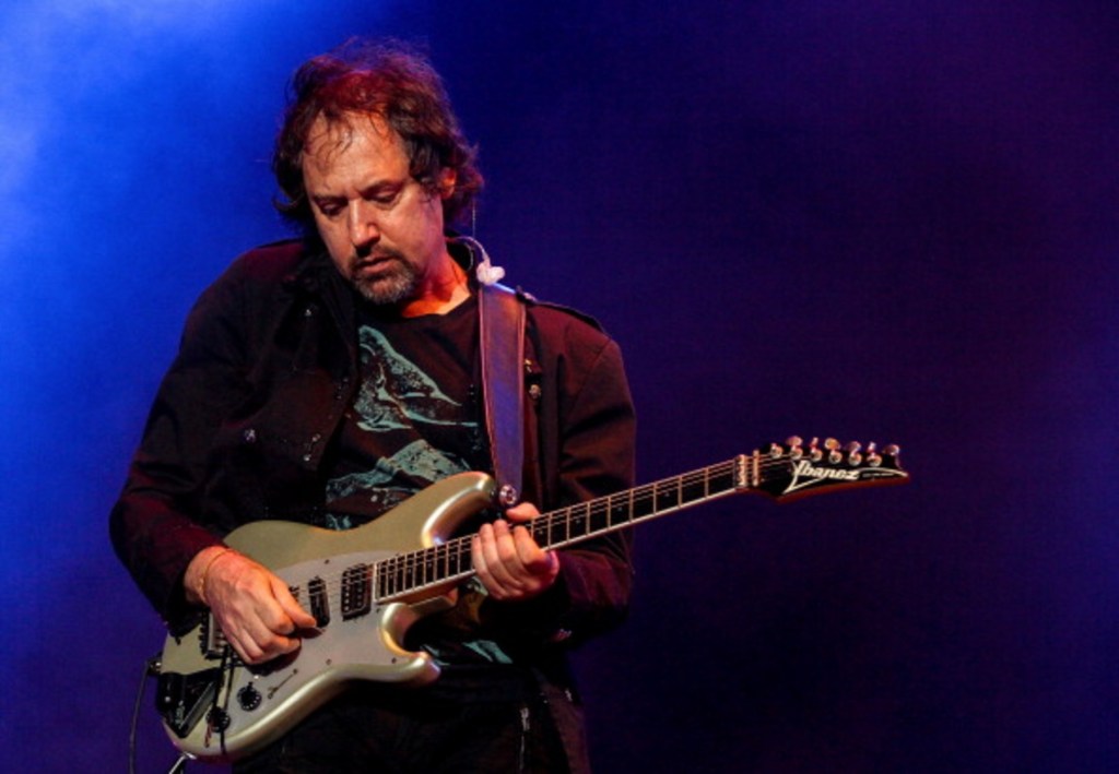 mantan-gitaris-caifanes-alejandro-marcovich-dalam-koma-setelah-stroke,-laporan-keluarganya