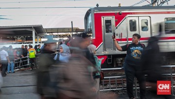 krl-duri-tangerang-tiba-tiba-berhenti,-penumpang-dengar-3-ledakan