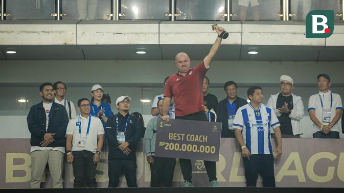 bojan-hodak-pamit-dari-persib,-umuh-muchtar:-dia-pelatih-terbaik-sepanjang-sejarah-klub-ini