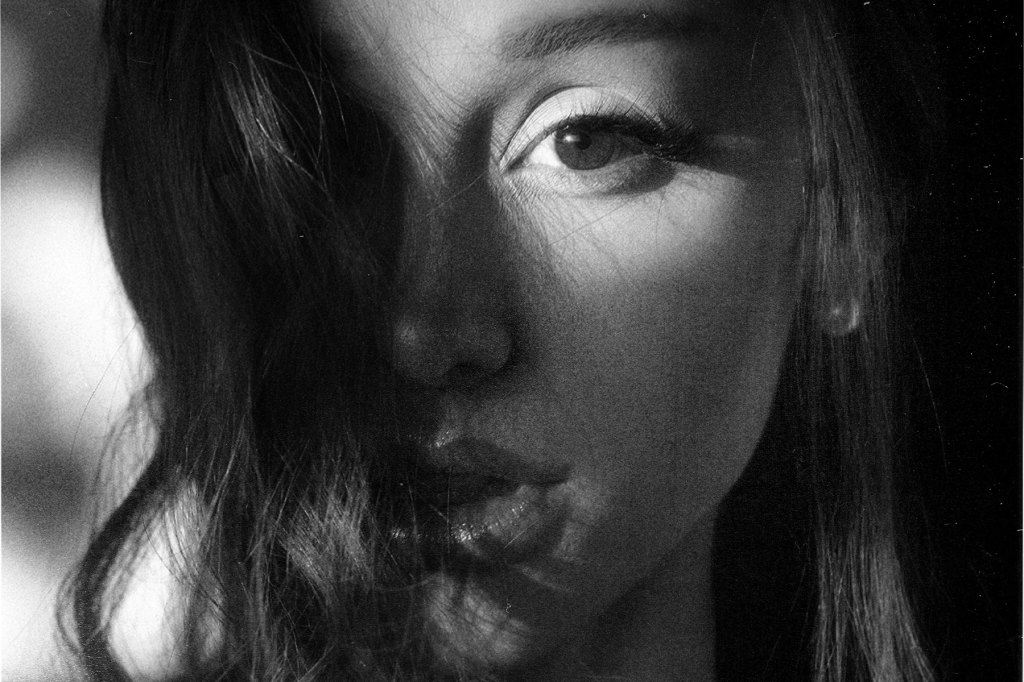 ariana-grande-mengatakan-dia-‘barely-tryed’-di-lagu-baru-‘hate-that-i-made-you-love-me’-tease