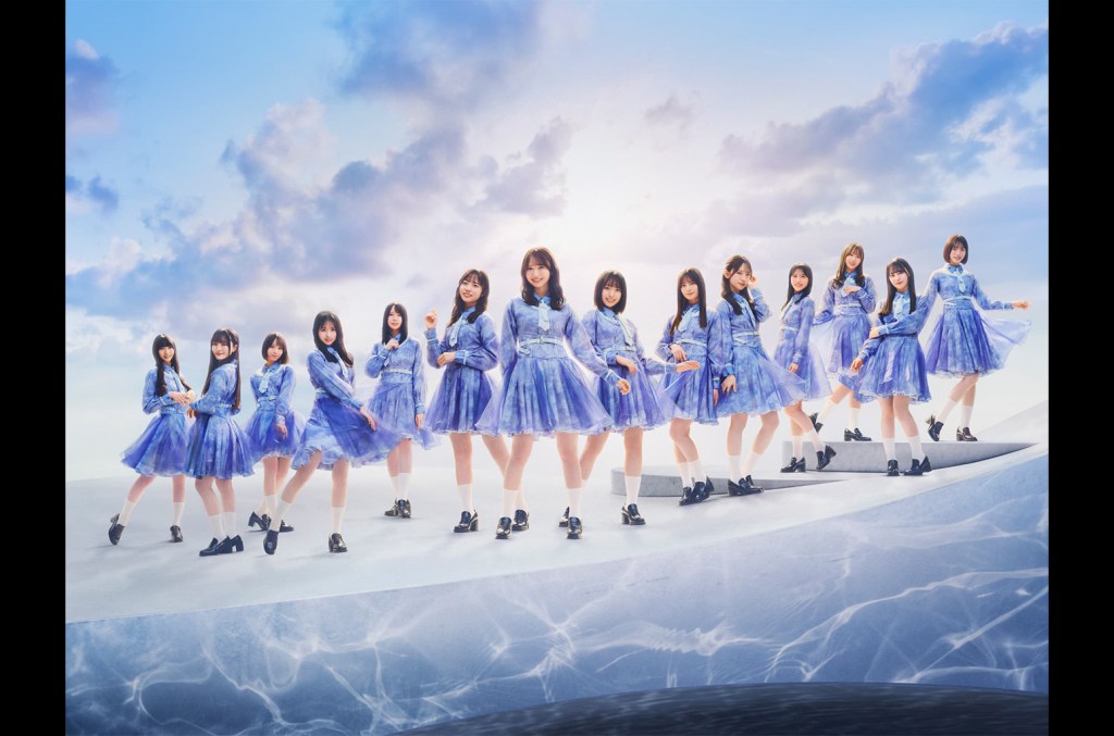 ‘kind-of-love’-hinatazaka46-melonjak-ke-no.-1-di-japan-hot-100